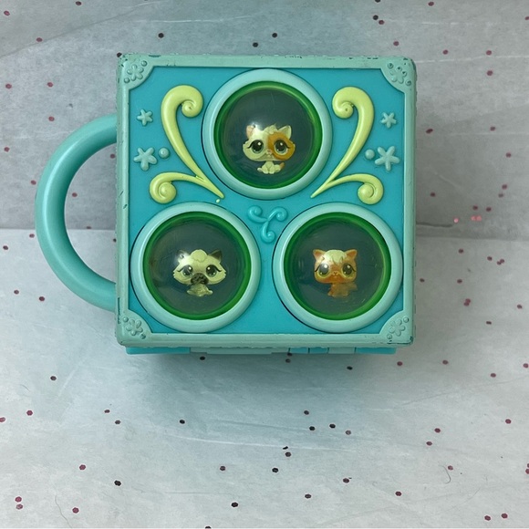 Littlest Pet Shop Teeny Tiniest Pet Playset LPS - Picture 6 of 12